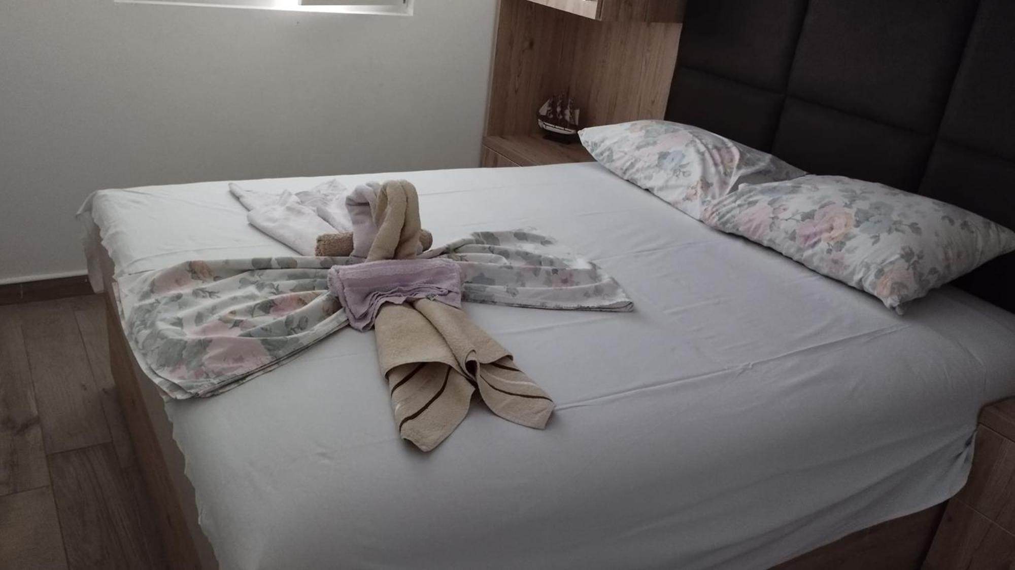 Apartments Djedovic 2 Petrovac 외부 사진
