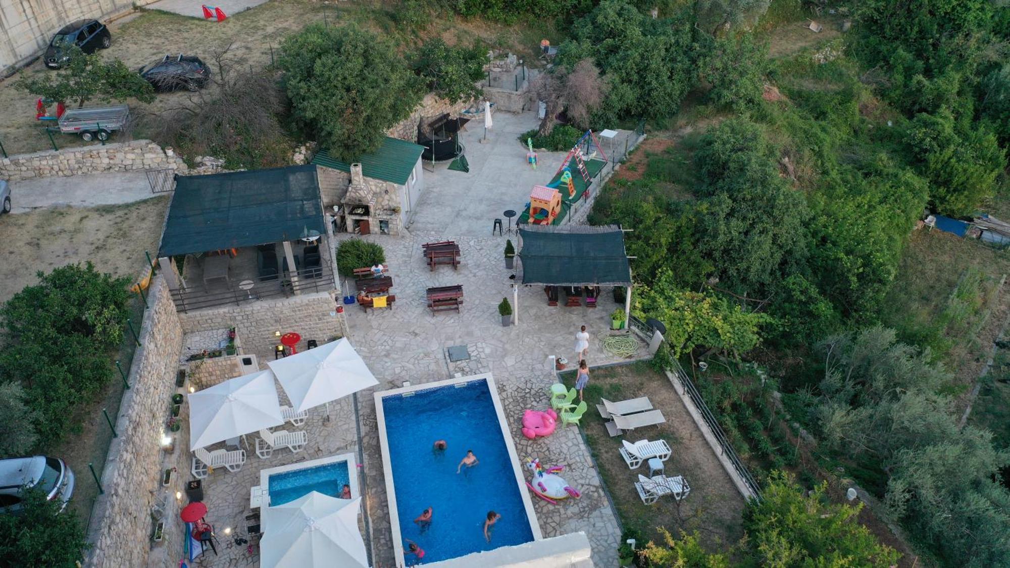 Apartments Djedovic 2 Petrovac 외부 사진