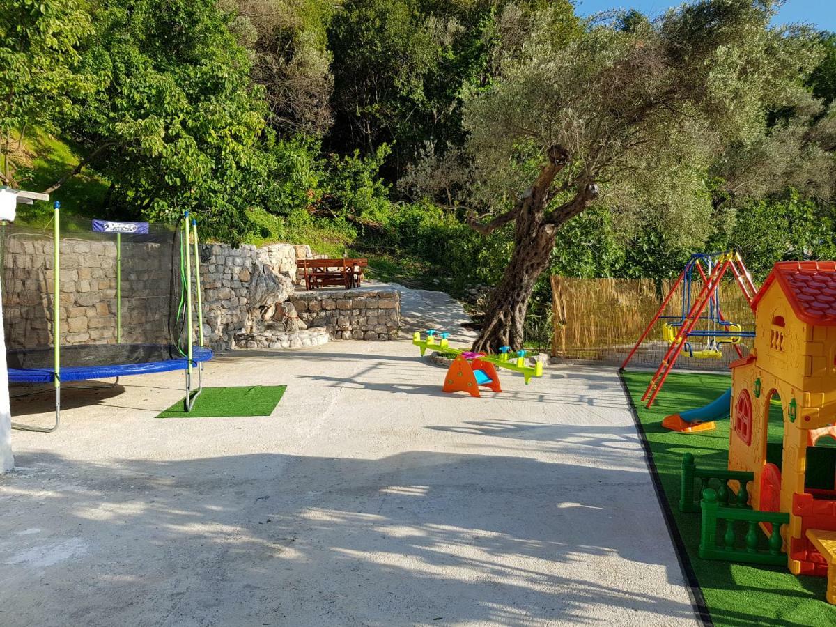 Apartments Djedovic 2 Petrovac 외부 사진