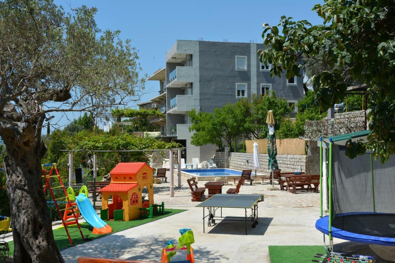 Apartments Djedovic 2 Petrovac 외부 사진